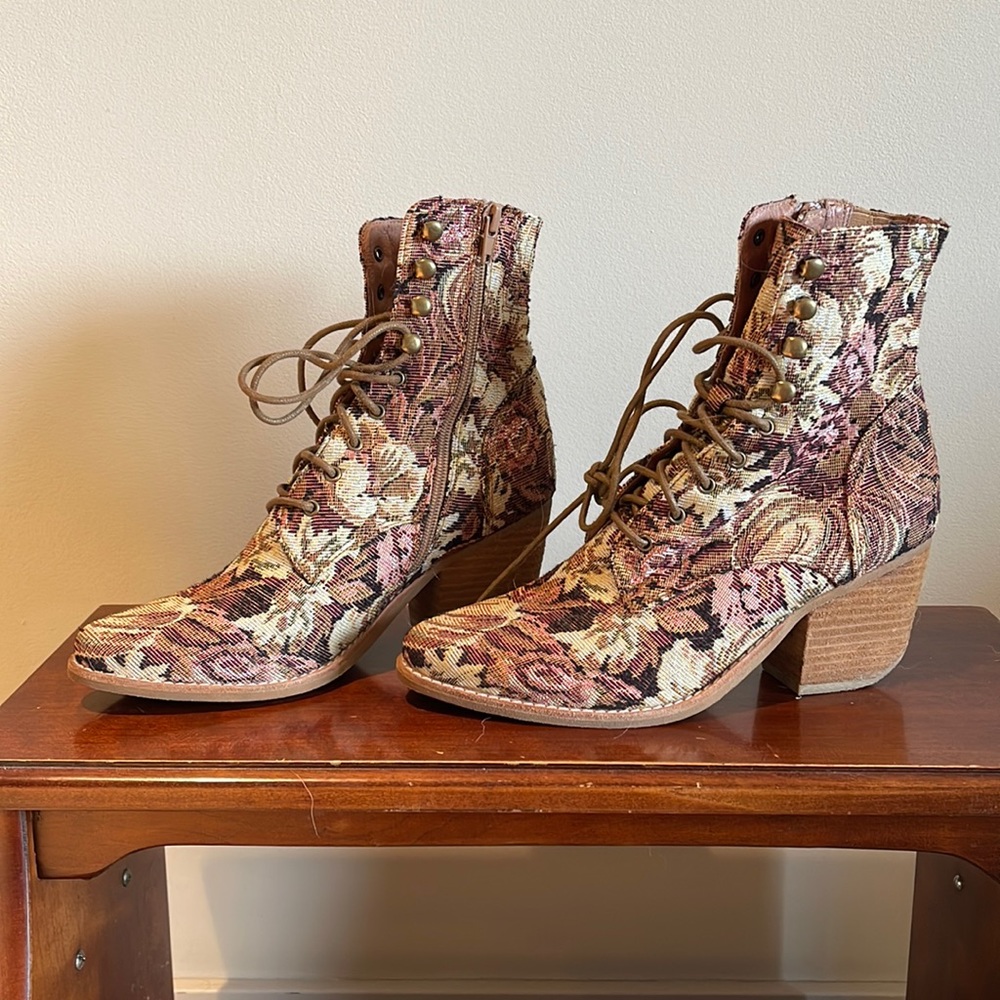 Jeffrey Campbell boots, worn once, great condition